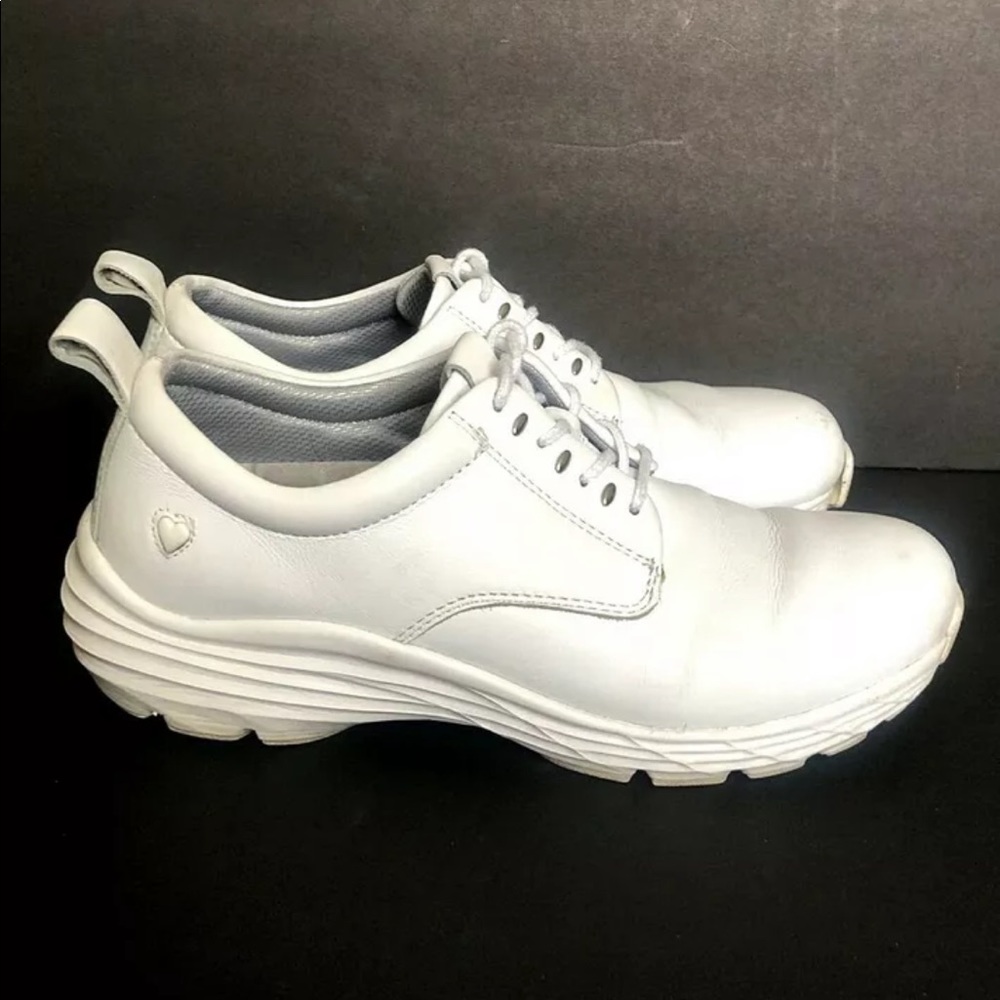 Align Nurse Mates Tiffin White Leather Shoes Sz 8